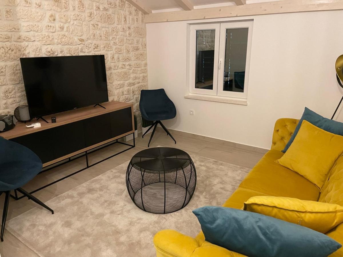 Citadela Appartement Primošten Buitenkant foto