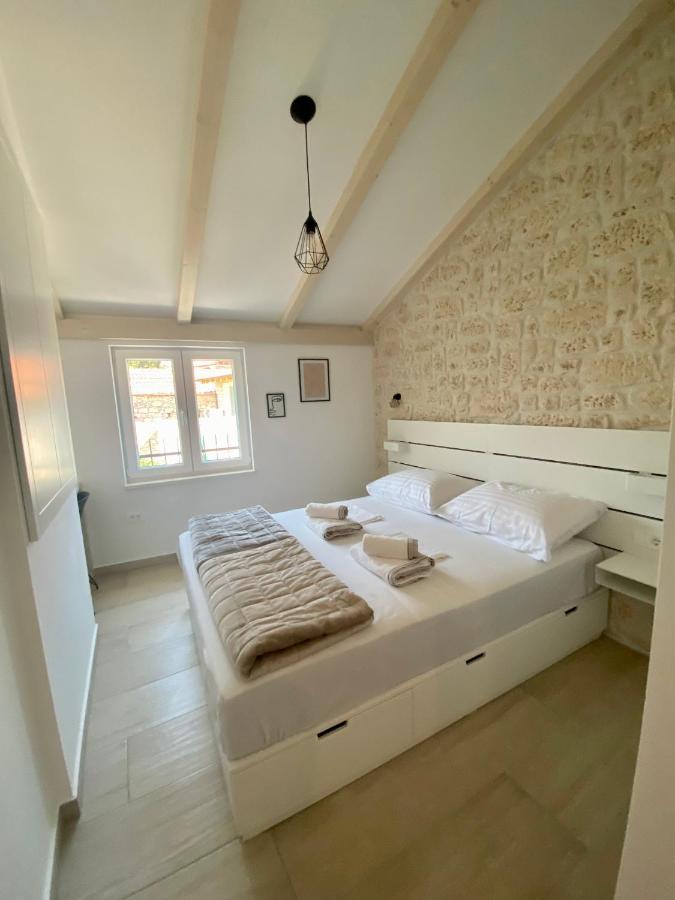 Citadela Appartement Primošten Buitenkant foto
